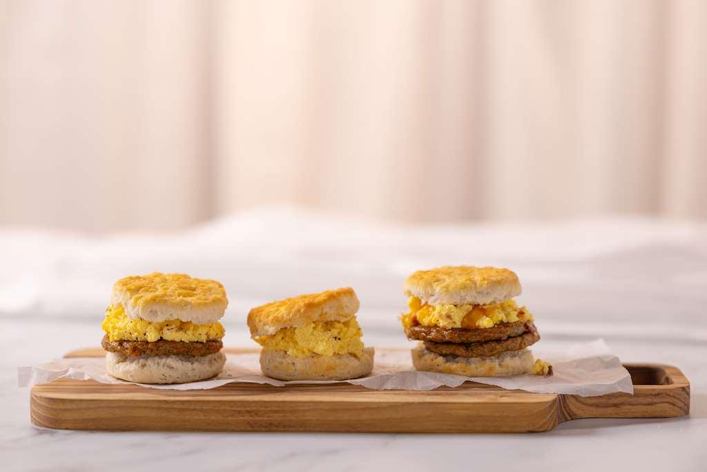 Drury Inn & Suites Charlotte Arrowood 레스토랑 사진