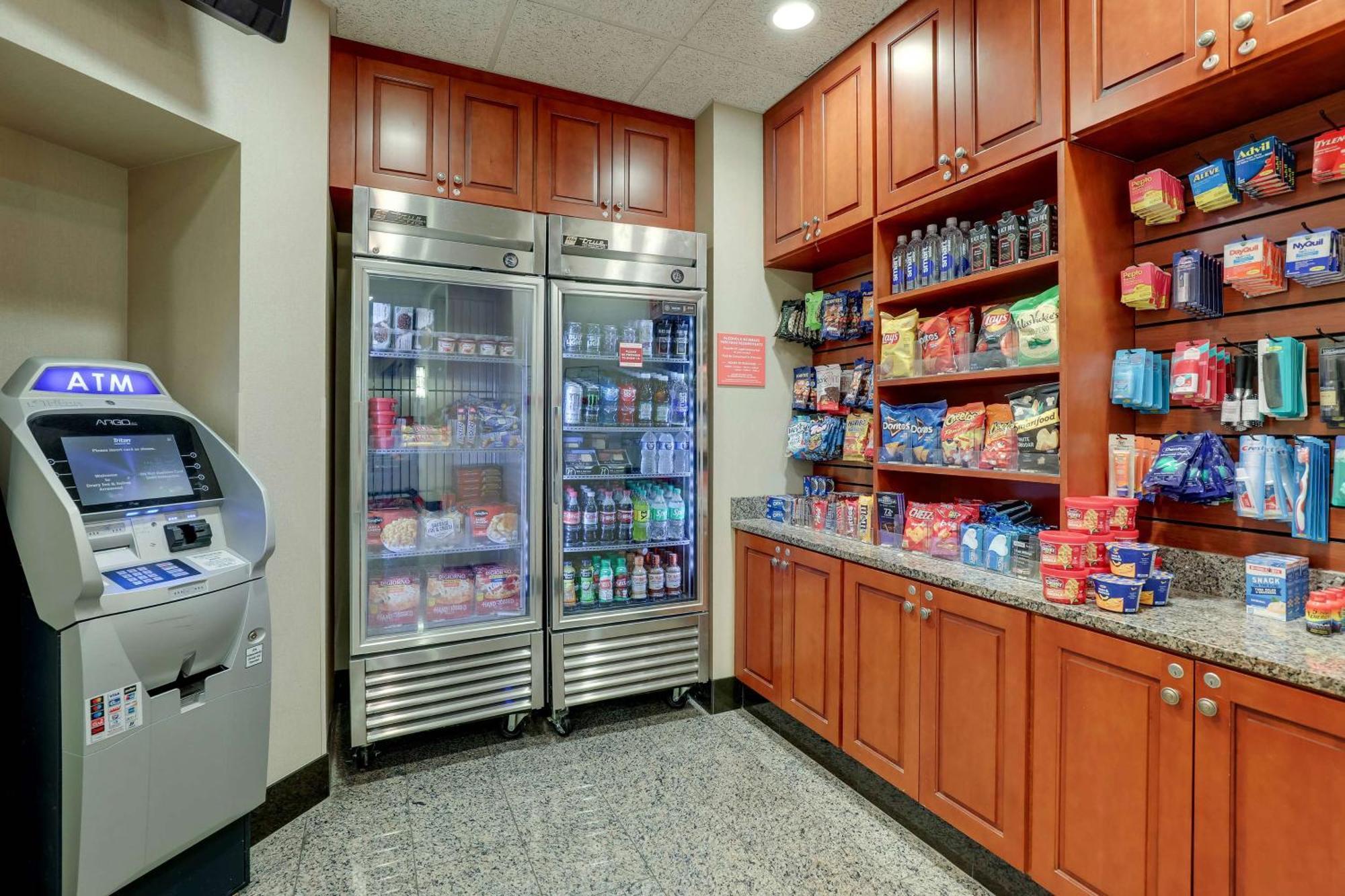 Drury Inn & Suites Charlotte Arrowood 외부 사진