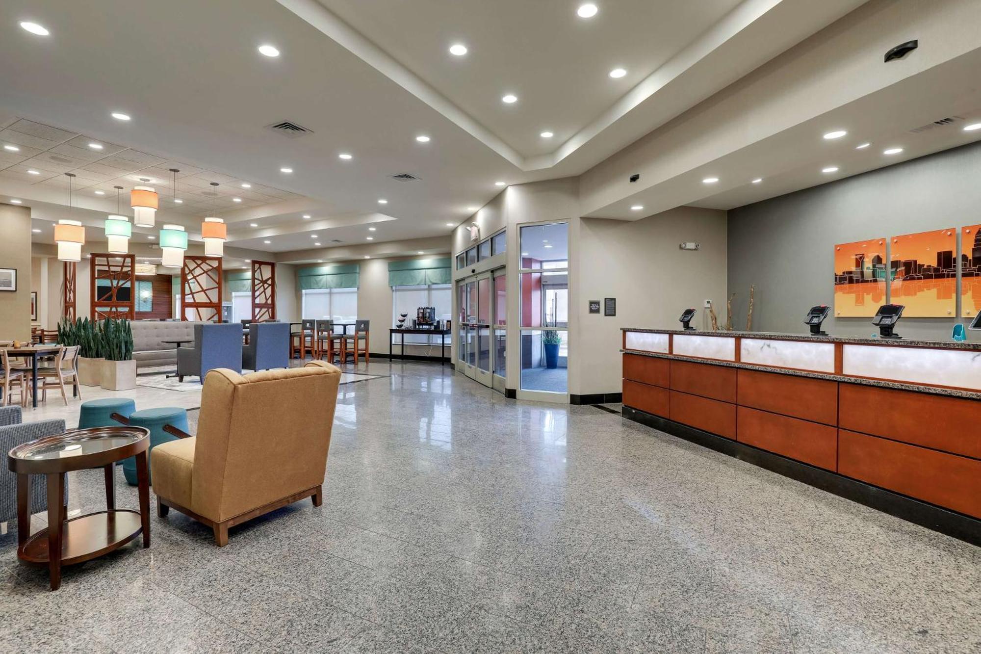 Drury Inn & Suites Charlotte Arrowood 외부 사진